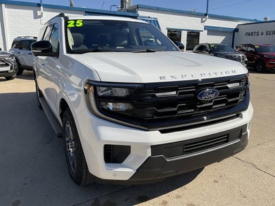 2025 Ford Expedition Active MAX