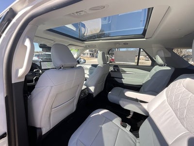 2026 Ford Explorer Platinum™