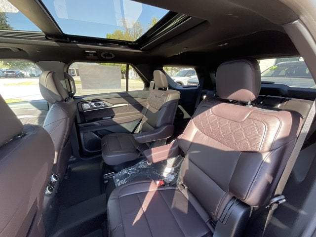 2027 Ford Explorer Platinum™