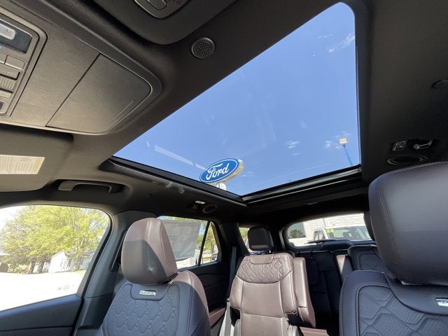 2026 Ford Explorer Platinum™