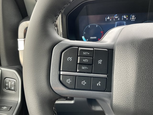 2027 Ford Super Duty F-350® Lariat®