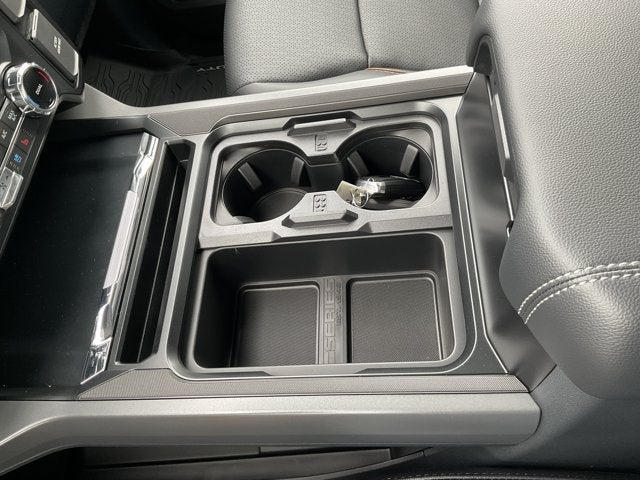 2027 Ford Super Duty F-350® Lariat®