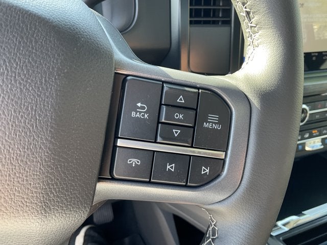 2027 Ford Super Duty F-350® Lariat®