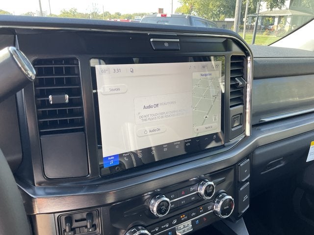 2027 Ford Super Duty F-350® Lariat®