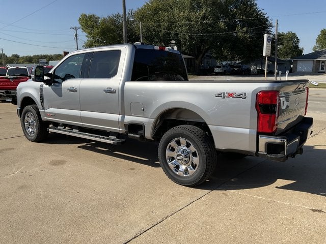 2027 Ford Super Duty F-350® Lariat®