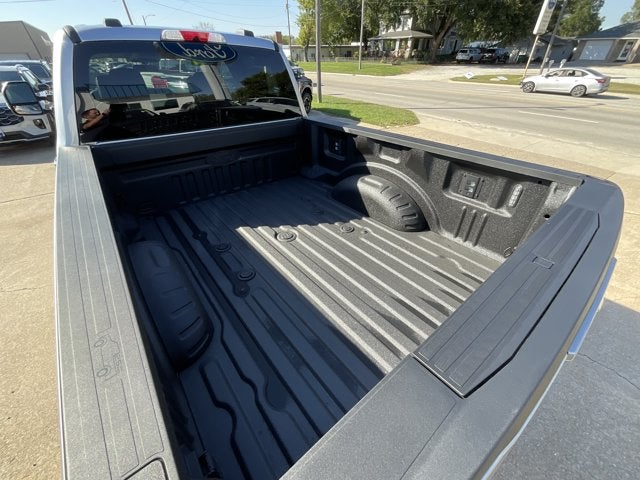 2027 Ford Super Duty F-350® Lariat®