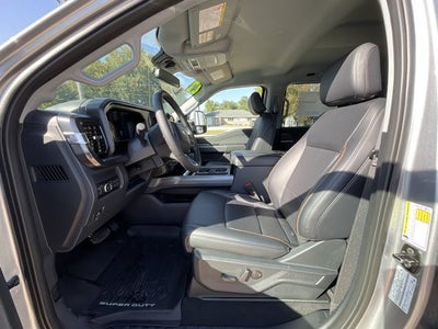 2027 Ford Super Duty F-350® Lariat®