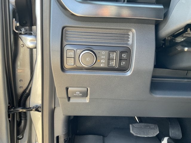 2027 Ford Super Duty F-350® Lariat®