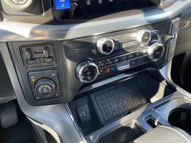 2025 Ford F-150 Lariat®