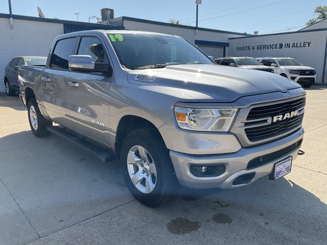 Used 2019 RAM Ram 1500 Pickup Big Horn/Lone Star with VIN 1C6SRFFT6KN693558 for sale in Kansas City