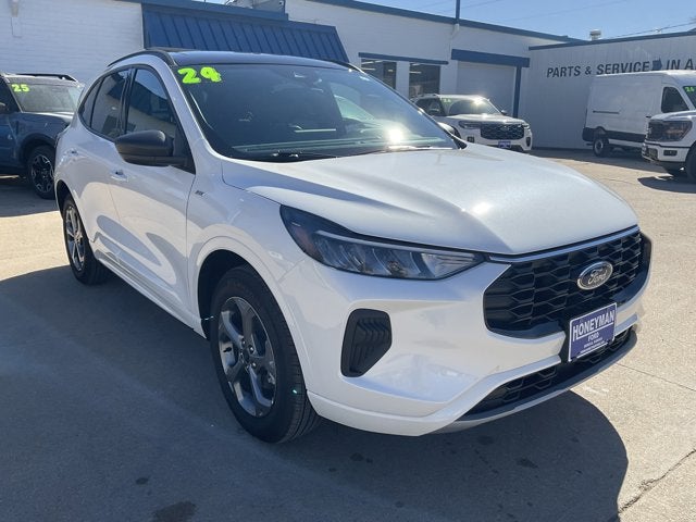 Used 2024 Ford Escape ST-Line with VIN 1FMCU0MN5RUA90173 for sale in Kansas City