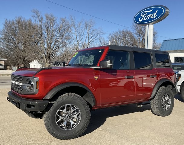 2023 Ford Bronco Base