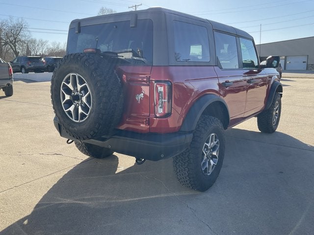 2023 Ford Bronco Base