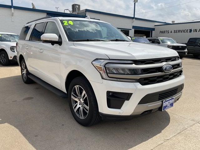 Used 2024 Ford Expedition XLT with VIN 1FMJK1J84REB17116 for sale in Kansas City