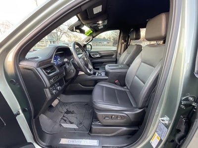 2023 Chevrolet Suburban LT