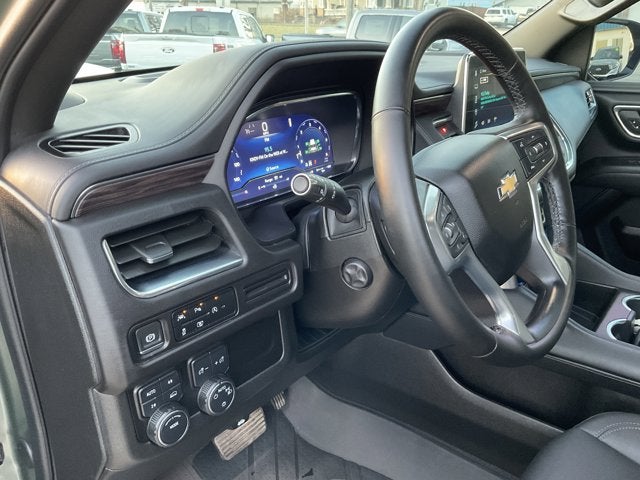 2023 Chevrolet Suburban LT