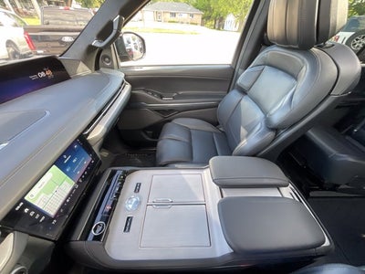 2025 Lincoln Navigator L Reserve