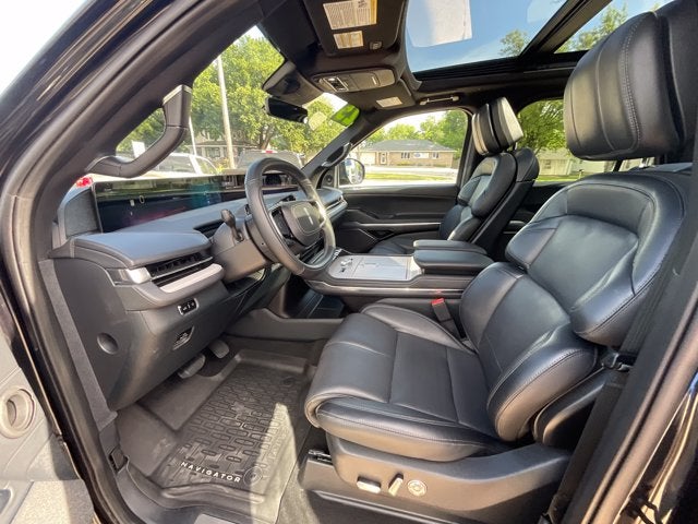 2025 Lincoln Navigator L Reserve