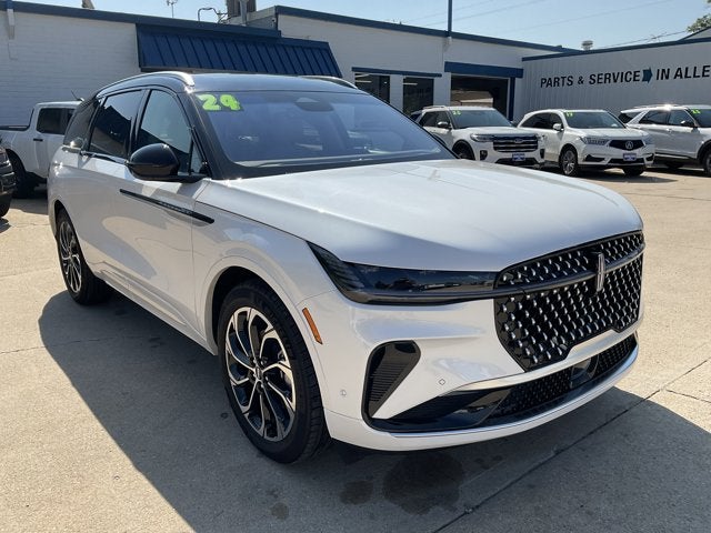 2024 Lincoln Nautilus Reserve