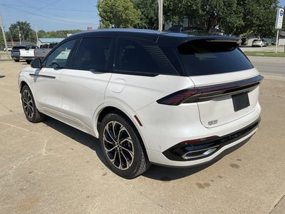 2024 Lincoln Nautilus Reserve