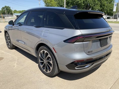2025 Lincoln Nautilus Reserve